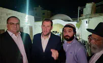 למרות המטען - אלפים נכנסו לקבר יוסף