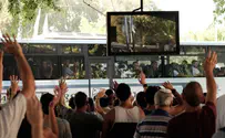 תלמידים מבנימין עונים לסרבנים מהגימנסיה