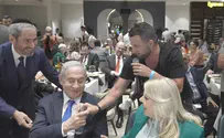 חיים אתגר מגן על גיא הוכמן: "נתן בראש"