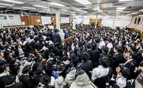Record number of Chabad hasidim visit 770
