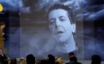 אור עמרמי שר "הללויה" עם לאונרד כהן ז"ל