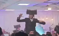 צילום: ללא קרדיט הזמר החסידי התחתן, החברים באו לפרגן
