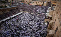 Tens of thousands at Priestly Blessing ceremony at Western Wall