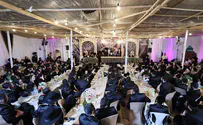 צפו: הרבי מגור הפתיע את היתומים
