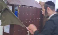 חסידים בביתר עילית קשרו ציציות לחיילים