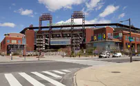 Philadelphia Phillies hold moment of silence for Israel
