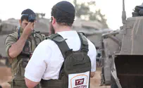 מול האויב בעזה: חיילים מניחים תפילין