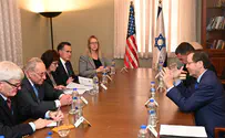 Pres. Herzog meets bipartisan delegation of US senators