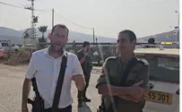 Soldier on leave saves family from stone-throwing attack