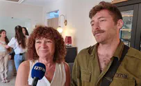 'Lone reservist' reunites with mother