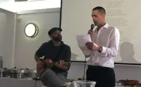 כשאל"מ רועי לוי ז"ל שר ועידן רייכל ניגן