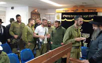 האדמו"ר ביקר את החיילים בעוטף