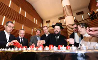 מאירים את ברלין לזכותם של החטופים