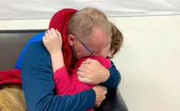 Photo: IDF Watch: Freed Emily embraces her father