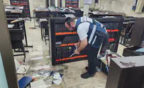 צילום: דוברות השומרים ב"ב פרץ לבית הכנסת, שרף ספרי קודש ונעצר