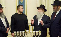 זלנסקי הדליק חנוכייה בלשכתו | צפו