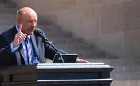 Dr Phil demands resignation of university presidents