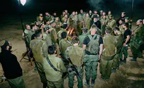 אלפי חסידים יצאו ל"מבצע חנוכה"