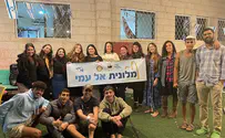 במשך חודשיים הנוער דאג למאות מפונים
