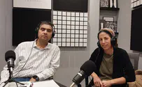 יונתן יצא להילחם עם אבנים שאסף ברחוב