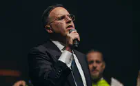 שוואקי בשיר תפילה שמוקדש לחטוף אורי דנינו
