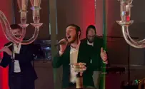 הזמר שלום למר שר "מי שברך" לשלום החיילים