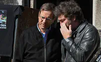 Президента Аргентины повезли в кибуц, разрушенный ХАМАСом