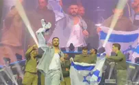 עדן חסון והחיילים רקדו: "מצווה גדולה להיות בשמחה"