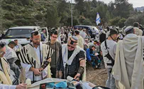 קריאת מגילה המונית במקום הפיגוע בבנימין