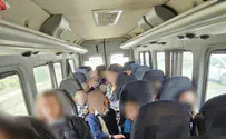 השוטרים נדהמו: 42 נוסעים ברכב עם 20 מקומות
