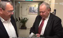 סיפורו של האיש שקונה חמץ קרוב ל-30 שנה
