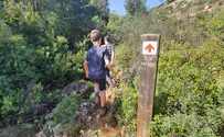 מרימים את הדגל בחול המועד בבנימין