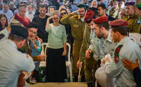 הדס בית יעקב הצדיעה מעל קבר בנה רועי