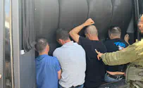 שבעה שב"חים הסתתרו בדופן של מיניבוס
