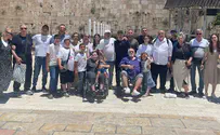 ניצול השואה שפונה - זכה לגעת באבני הכותל