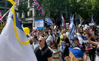 Thousands march in London, demanding hostages' return