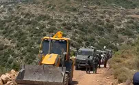 Security forces destroy homes near memorial to fallen soldier