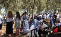 תפילת הלל נשית בחניון רעים