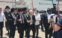 ספר תורה הוכנס לזכר הלוחמים החרדים שנפלו
