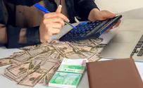 How Should College Students Manage Their Finances?