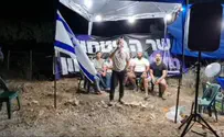 Офицеры ЦАХАЛа ночуют у дома министра обороны