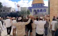 Jews sing song of longing on the Temple Mount