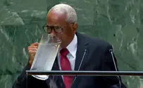 הרגע המביך של נשיא האיטי הפך לוויראלי