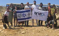 מרגש: משפחת הנרצח בפיגוע חנכה חווה לזכרו