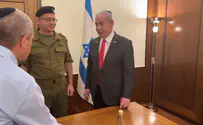 ראש הממשלה בהבדלה בלשכתו לאחר החיסול