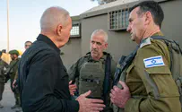 סינוואר סיים את חייו מוכה, נרדף ונמלט