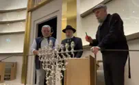 В Австралии уже зажжена первая свеча. Видео