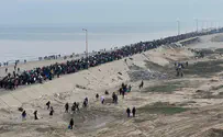 Жители сектора Газы стекаются в коридор Нецарим. Видео