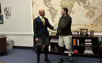 Rep. Brian Mast meets fellow war amputee Ari Spitz
