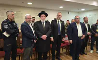 צילום: באדיבות המצלם הרב הראשי בתפילה ספונטנית לפצועי המלחמה